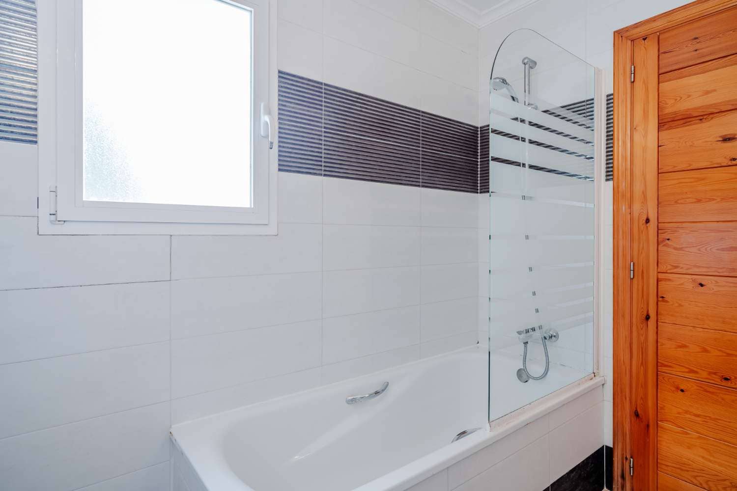 6 slaapkamer Villa te koop in Moraira met zwembad garage - € 799.000 (Ref: 10118801)