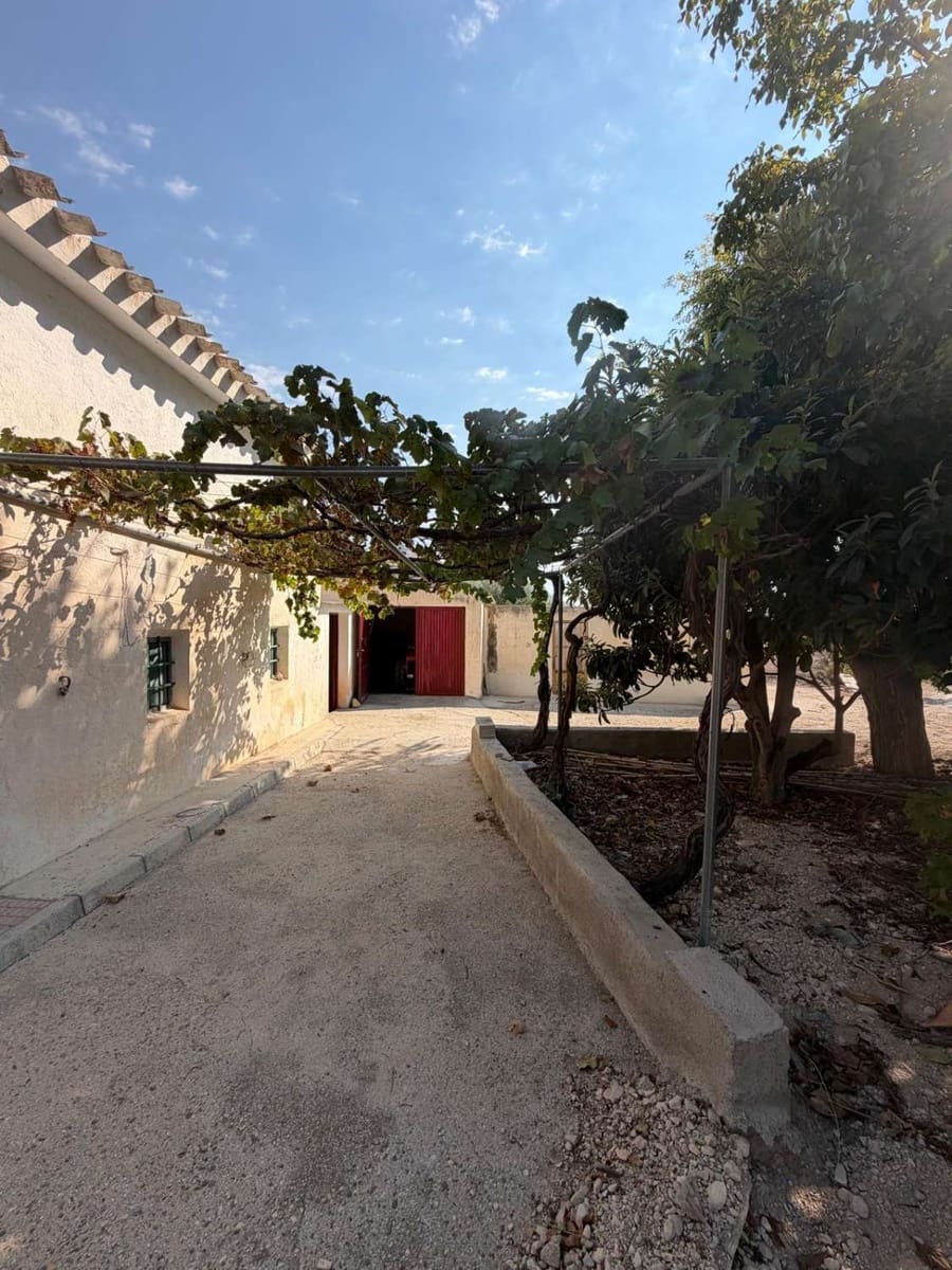 3 bedroom Townhouse for sale in Velez-Blanco with garage - € 155,000 (Ref: 10118802)