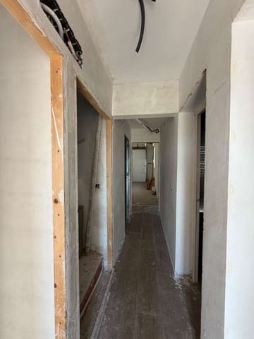 Casa de 4 habitaciones en Vélez-Blanco en venta con garaje - 106.000 € (Ref: 10118803)