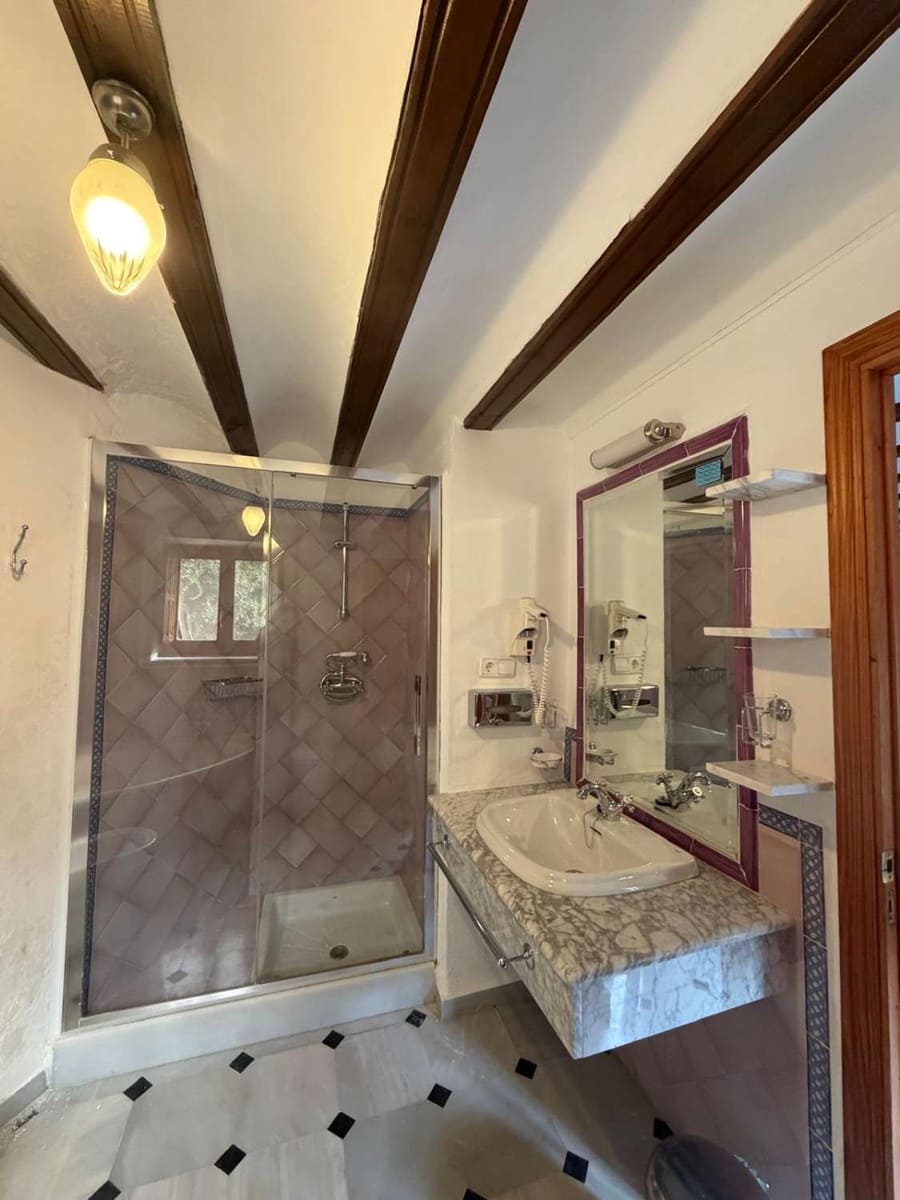 14 soveværelse Hotel til salg i Velez-Blanco - € 495.000 (Ref: 10161028)