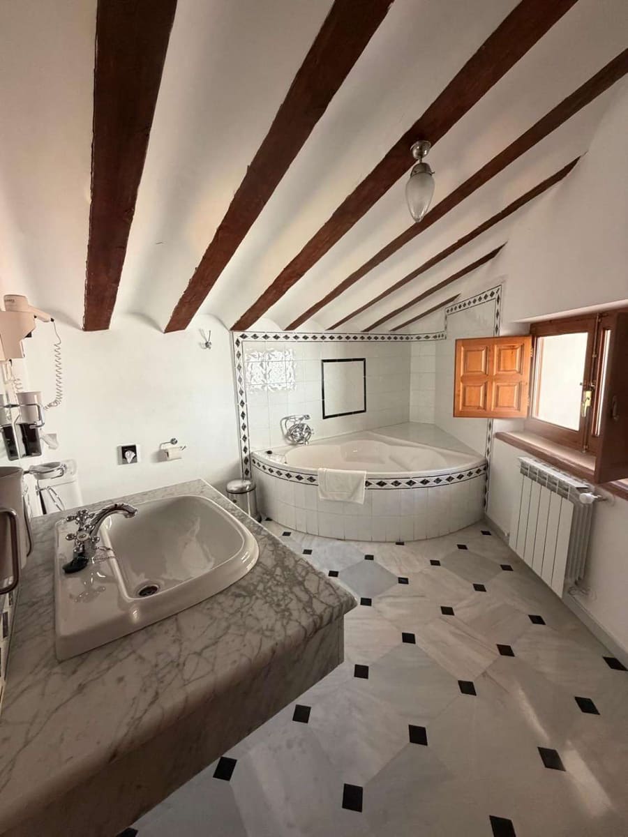 14 soveværelse Hotel til salg i Velez-Blanco - € 495.000 (Ref: 10161028)