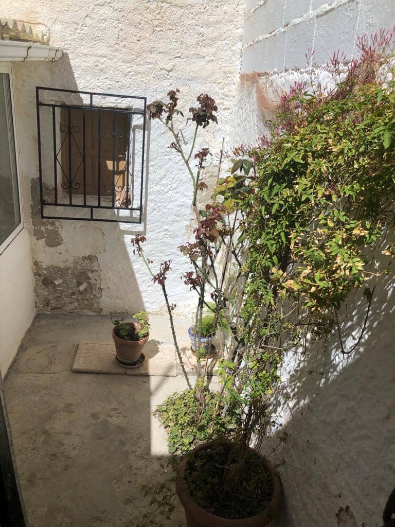 4 soveværelse Byhus til salg i Velez-Blanco - € 45.000 (Ref: 7868808)