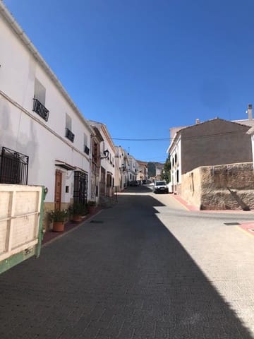 4 soveværelse Byhus til salg i Vélez-Blanco - € 45.000 (Ref: 7868808)