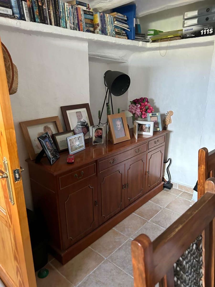 5 slaapkamer Huis te koop in Velez-Rubio - € 99.950 (Ref: 7868822)
