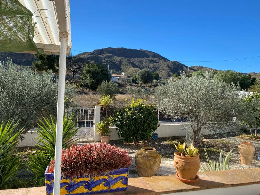 6 soveværelse Villa til salg i Sorbas med swimmingpool - € 199.995 (Ref: 7938171)