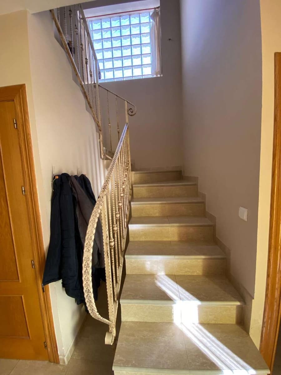 4 soverom Hus til salgs i Baza - € 208 000 (Ref: 8069861)