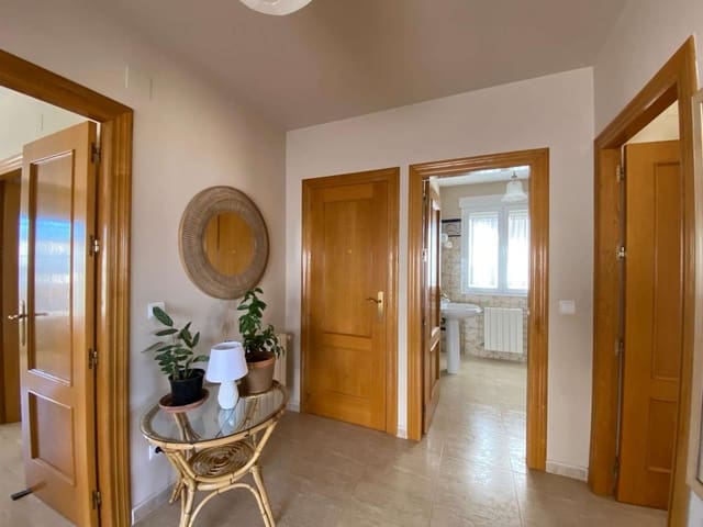 4 chambre Maison de Ville à vendre à Baza - 208 000 € (Ref: 8069861)