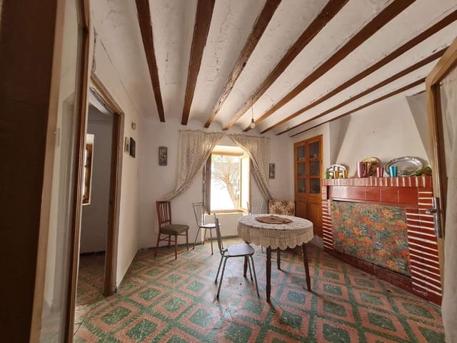 4 makuuhuone Omakotitalo myytävänä paikassa Chirivel - 74 500 € (Ref: 8070317)