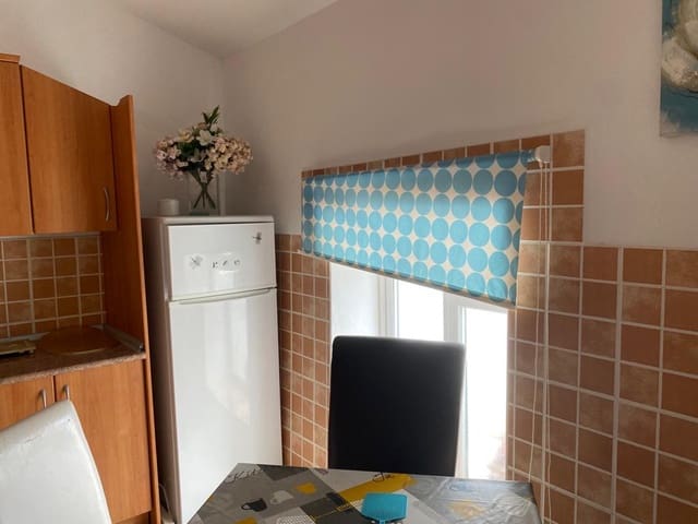 2 slaapkamer Bungalow te koop in Oria met garage - € 79.995 (Ref: 8070318)