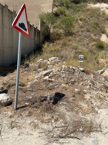 Building Plot for sale in Vélez-Blanco - € 27,000 (Ref: 8070331)
