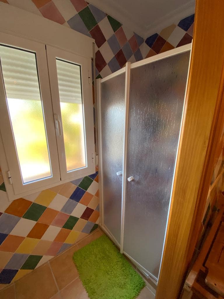 4 soveværelse Byhus til salg i Freila med garage - € 259.950 (Ref: 8070334)