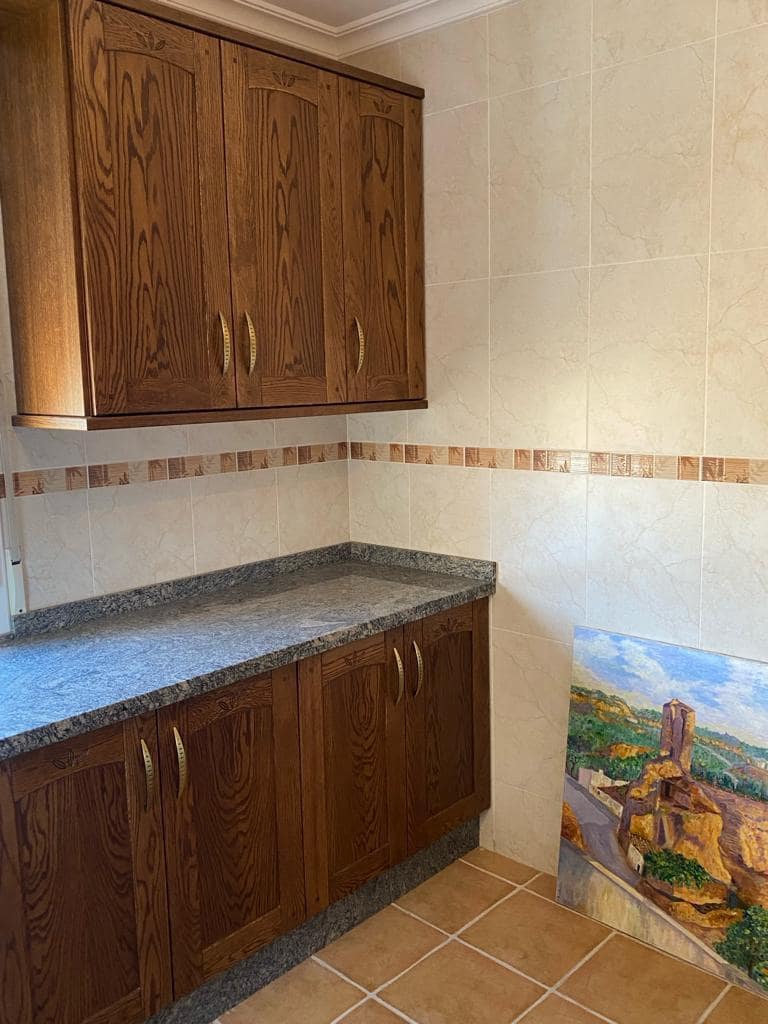 4 soveværelse Byhus til salg i Freila med garage - € 259.950 (Ref: 8070334)