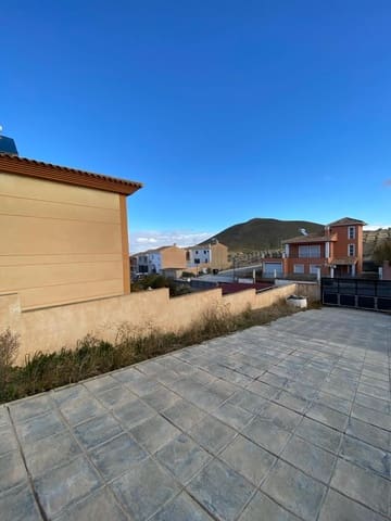 4 soverom Hus til salgs i Freila med garasje - € 259 950 (Ref: 8070334)