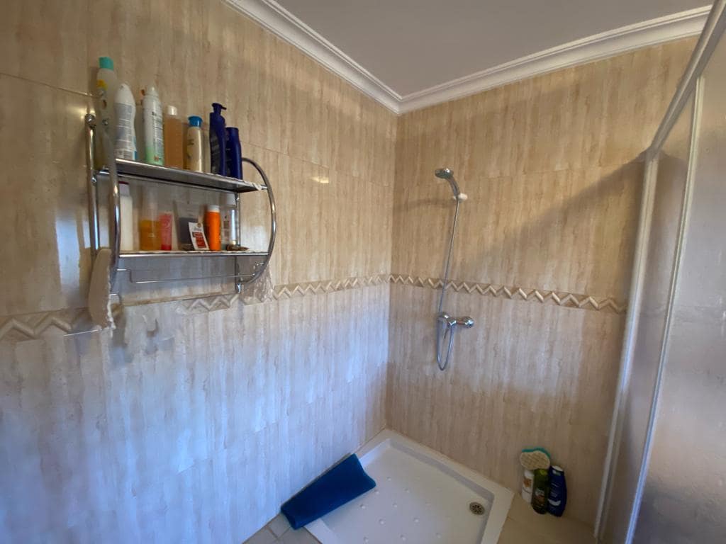 4 soveværelse Byhus til salg i Freila med garage - € 259.950 (Ref: 8070334)