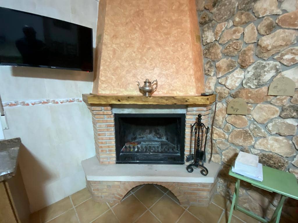 4 soveværelse Byhus til salg i Freila med garage - € 259.950 (Ref: 8070334)