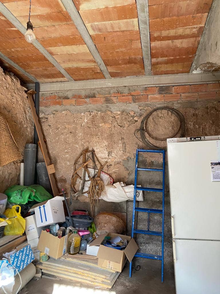 3 soveværelse Byhus til salg i Freila med garage - € 48.500 (Ref: 8079308)