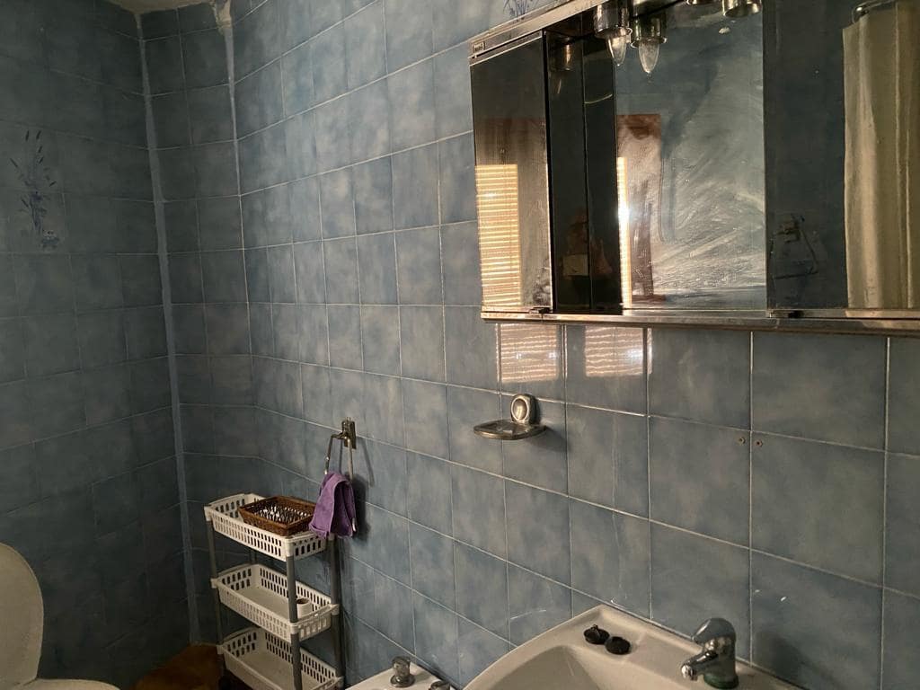 3 soveværelse Byhus til salg i Freila med garage - € 48.500 (Ref: 8079308)