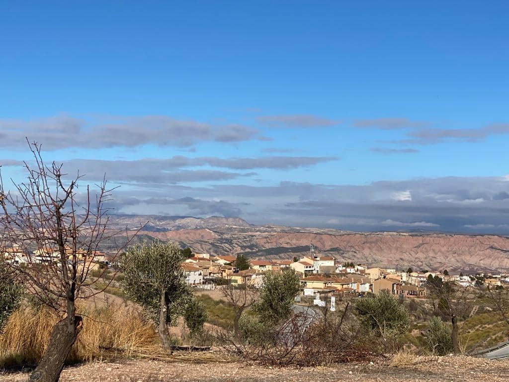 3 soveværelse Byhus til salg i Freila med garage - € 48.500 (Ref: 8079308)