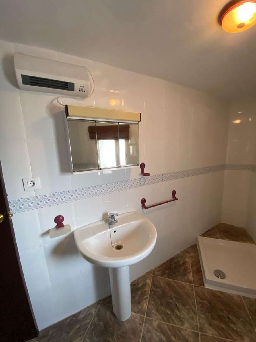 4 soverom Kjedet enebolig til salgs i Velez-Rubio - € 55 000 (Ref: 8090310)