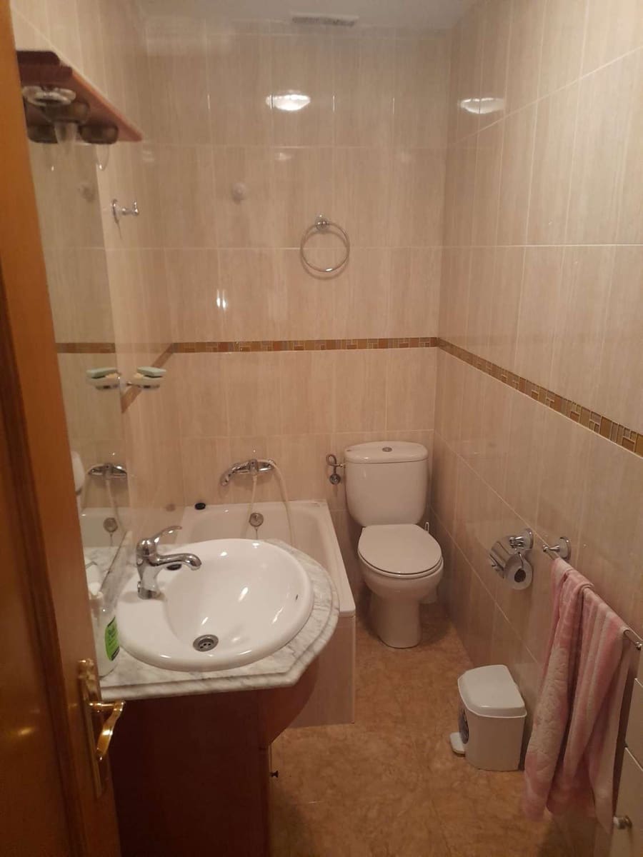 5 slaapkamer Rijtjeshuis te koop in Orce - € 64.000 (Ref: 8166827)