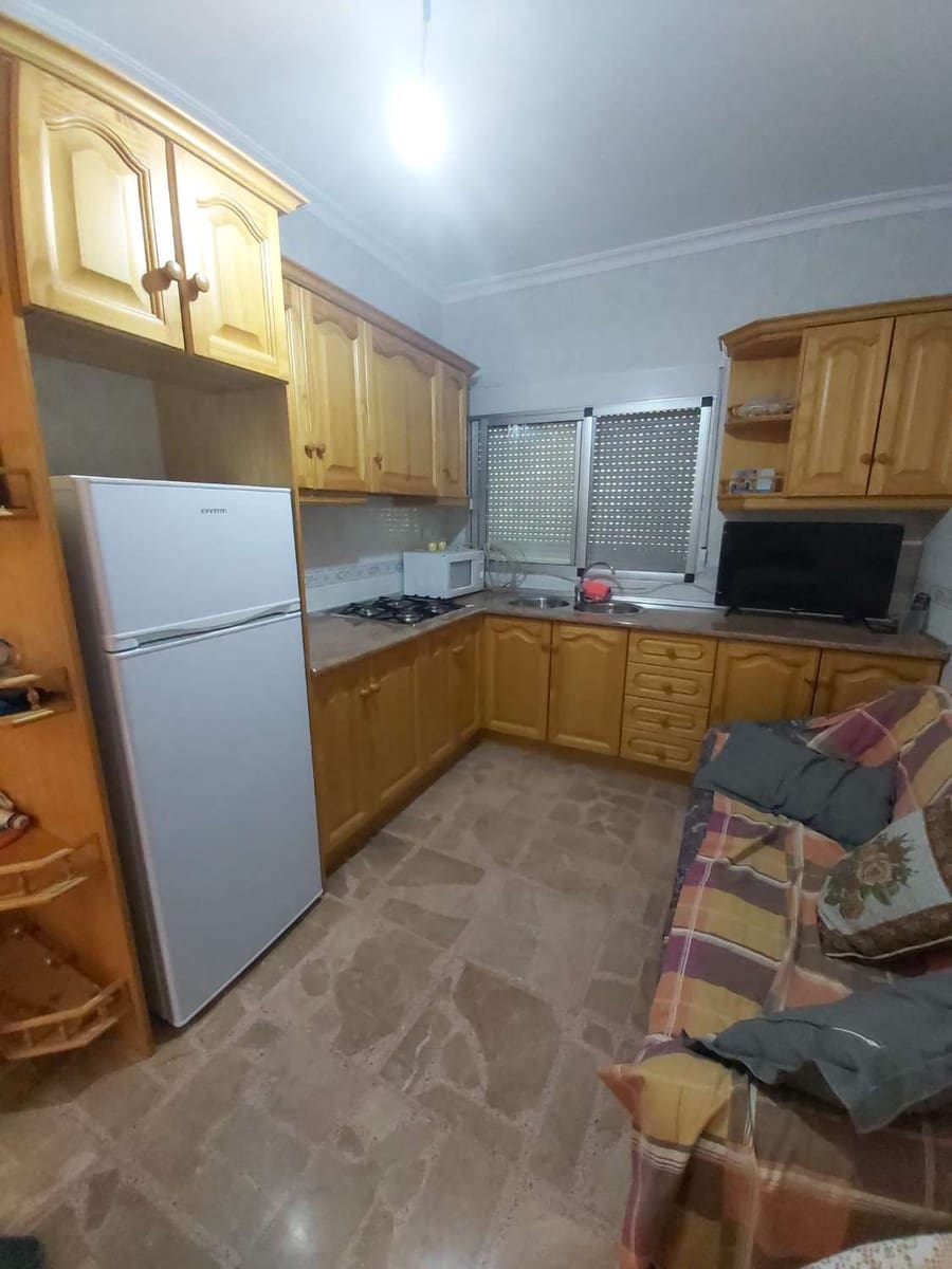 10 soverom Hus til salgs i Benamaurel med garasje - € 400 000 (Ref: 8210984)