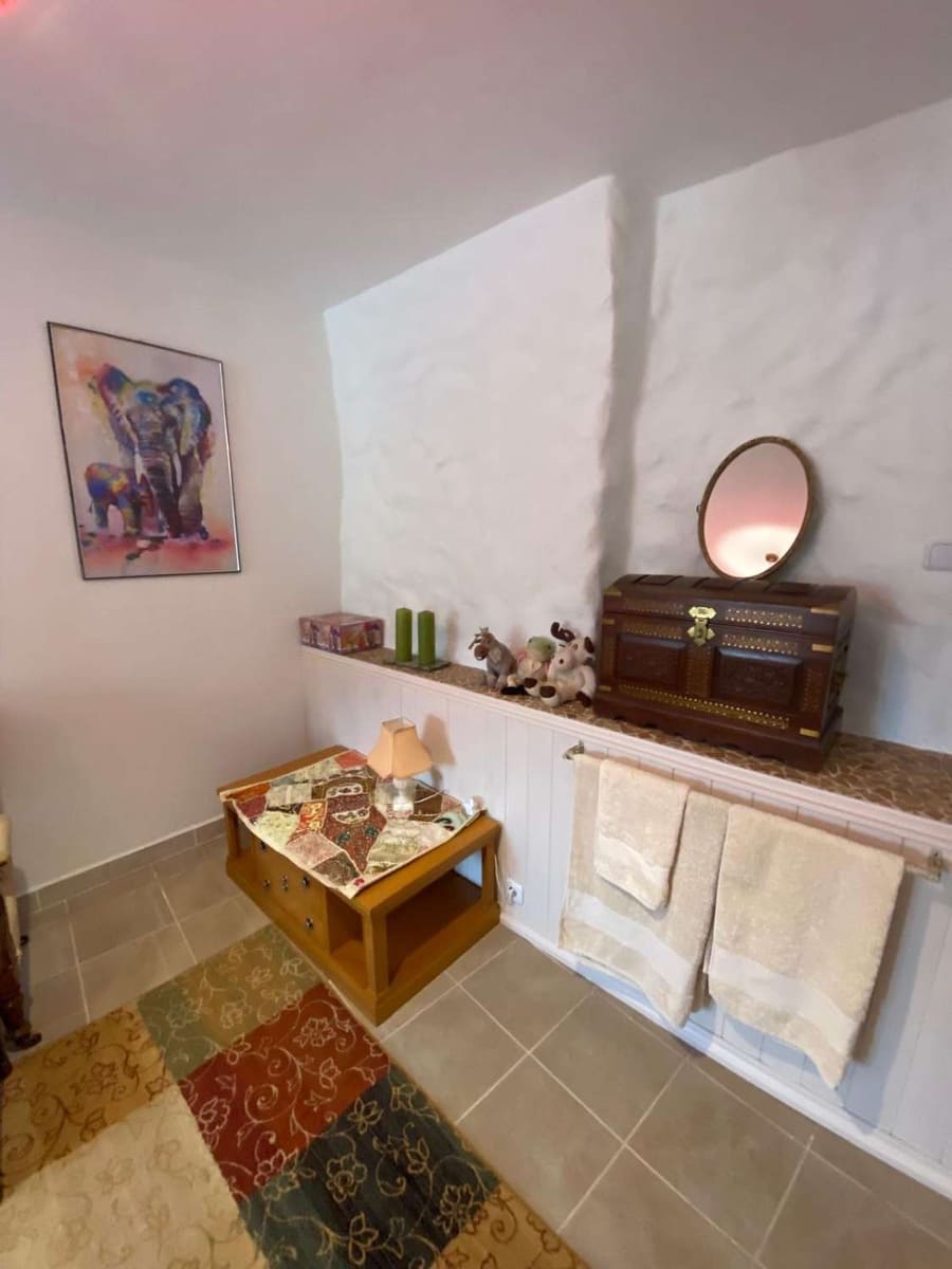 7 bedroom Townhouse for sale in Chirivel - € 280,000 (Ref: 8406997)