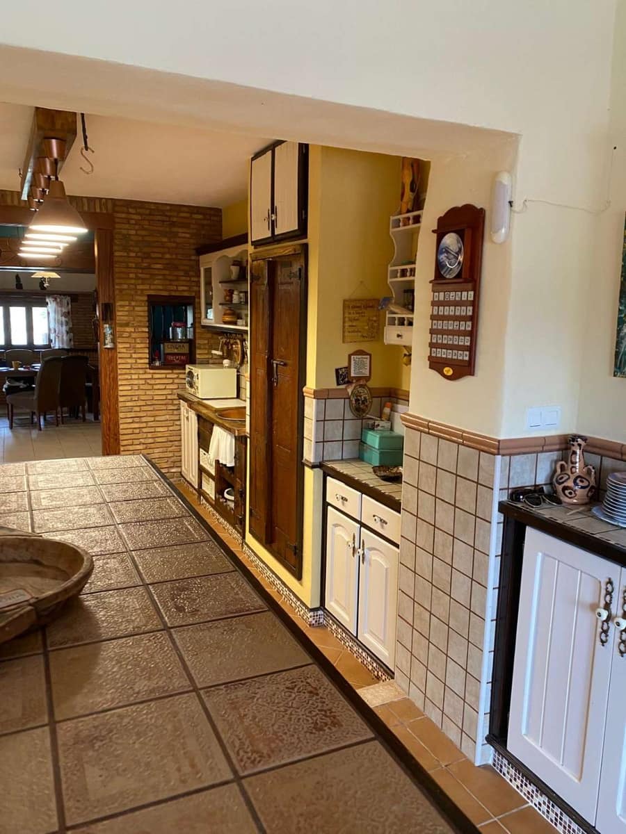 7 bedroom Townhouse for sale in Chirivel - € 280,000 (Ref: 8406997)