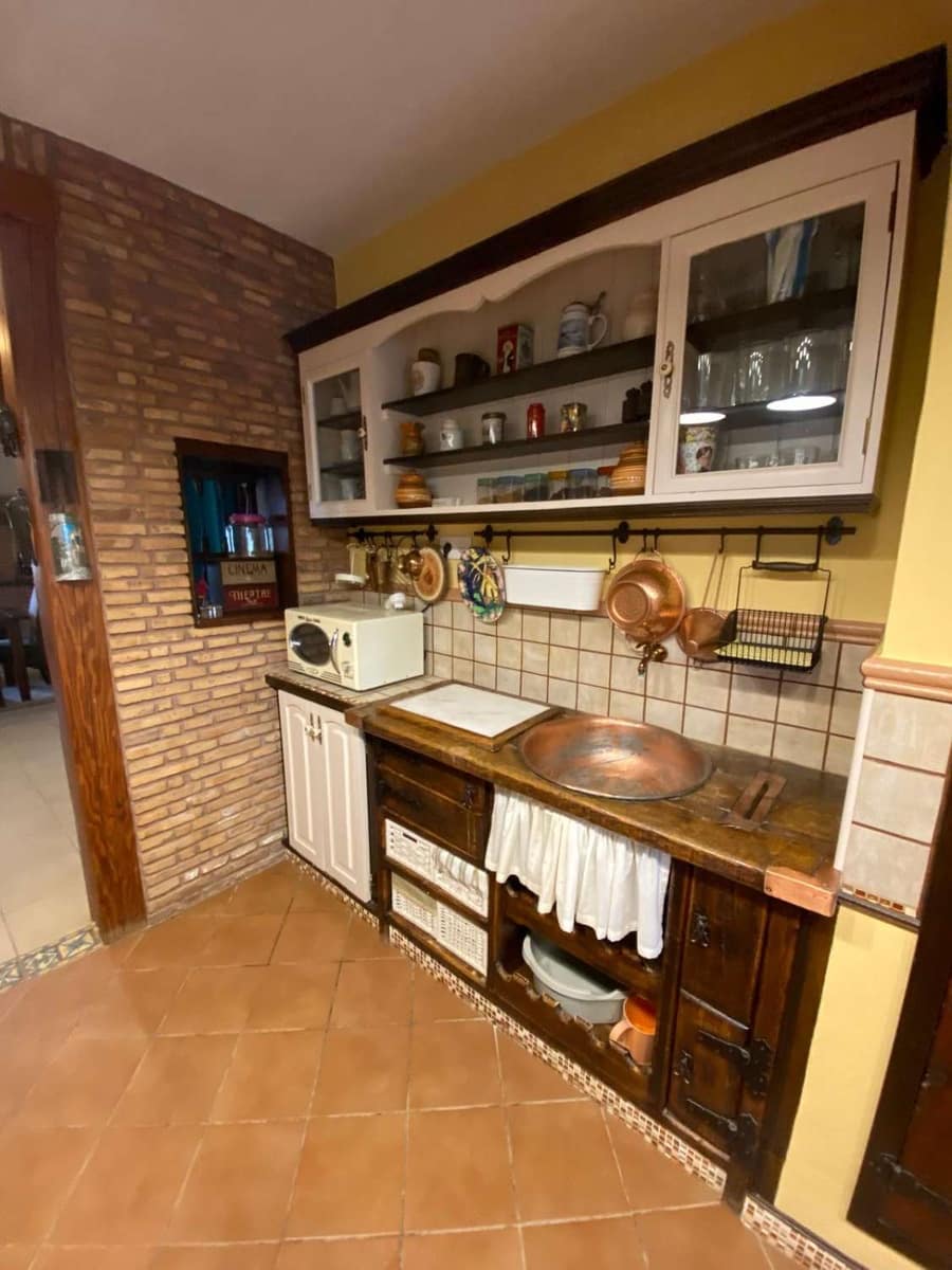 7 bedroom Townhouse for sale in Chirivel - € 280,000 (Ref: 8406997)