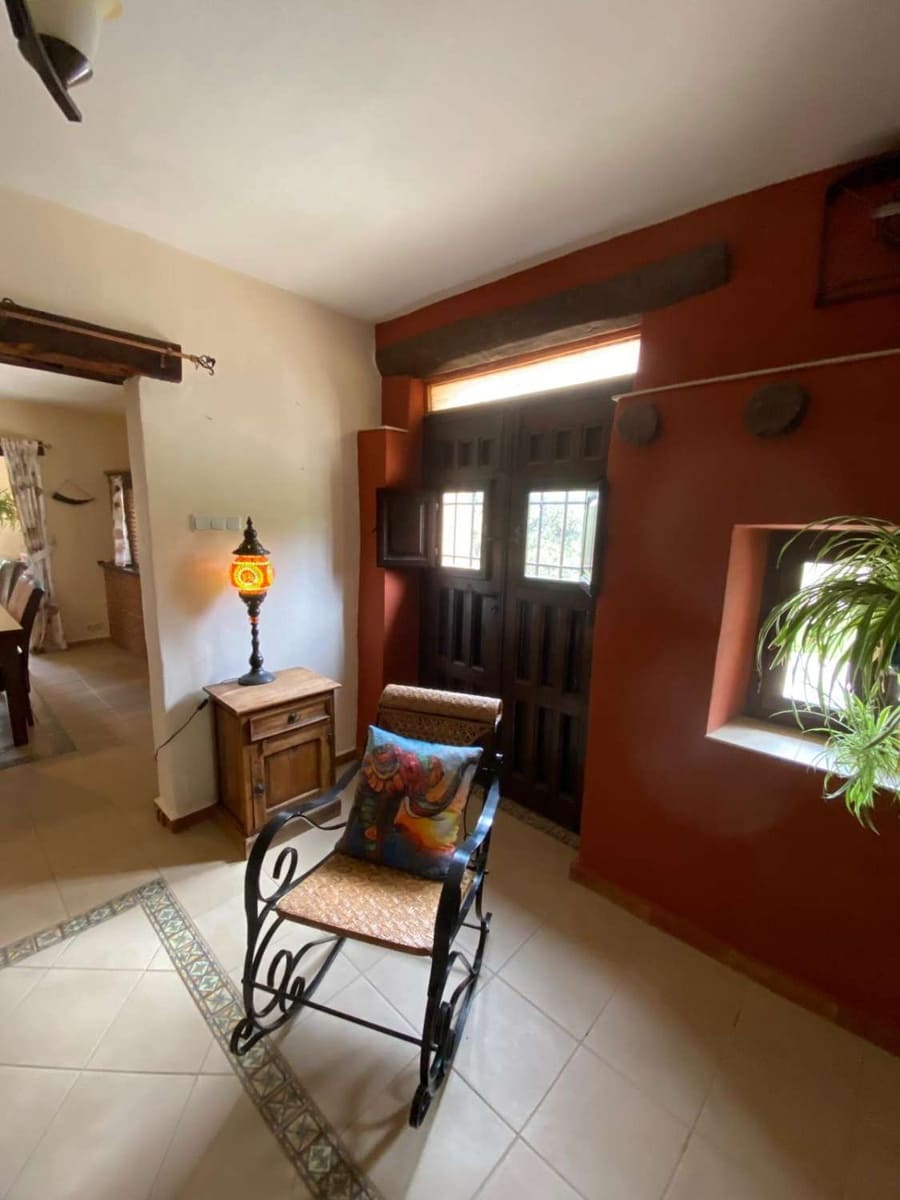 7 bedroom Townhouse for sale in Chirivel - € 280,000 (Ref: 8406997)