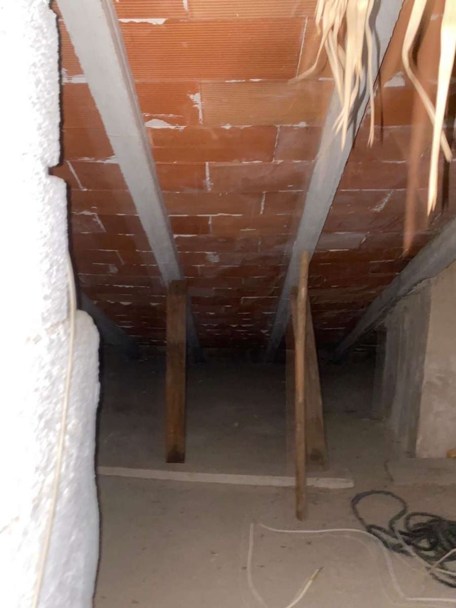 3 soveværelse Byhus til salg i Maria med garage - € 60.000 (Ref: 8406998)