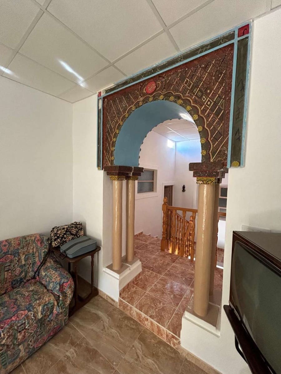 5 soverom Hus til salgs i Oria - € 80 000 (Ref: 8484464)