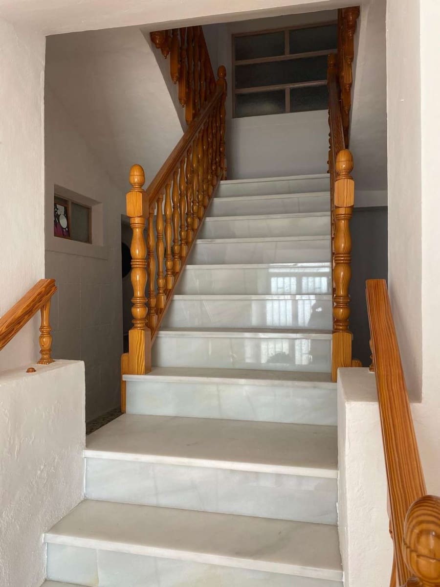 5 soverom Hus til salgs i Oria - € 80 000 (Ref: 8484464)