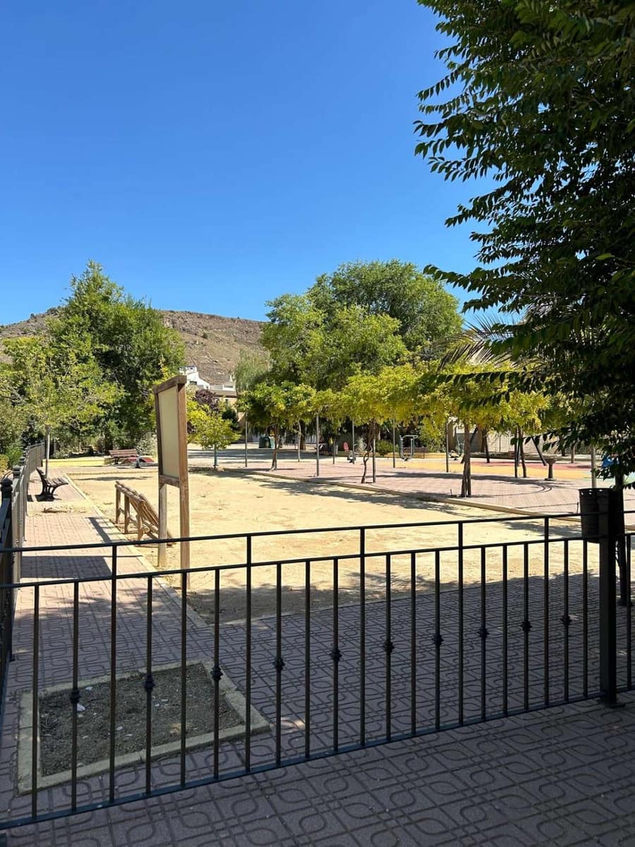 5 soverom Hus til salgs i Oria - € 80 000 (Ref: 8484464)