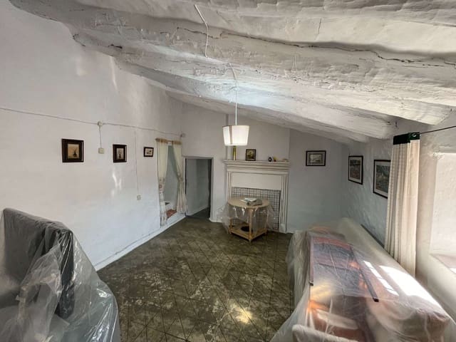 3 slaapkamer Huis te koop in Vélez-Blanco - € 47.500 (Ref: 8541975)