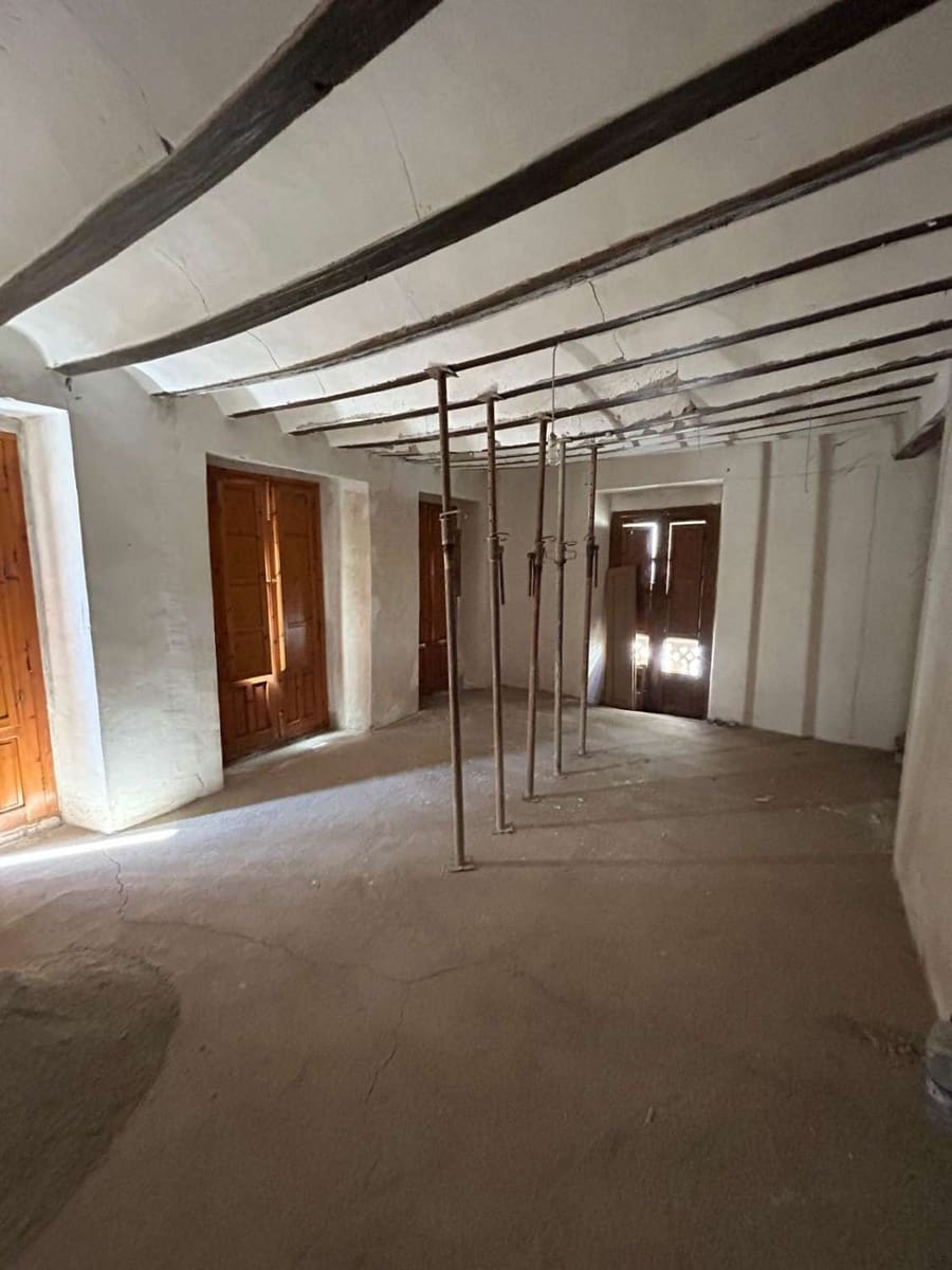 4 soveværelse Byhus til salg i Velez-Rubio - € 49.995 (Ref: 8552560)