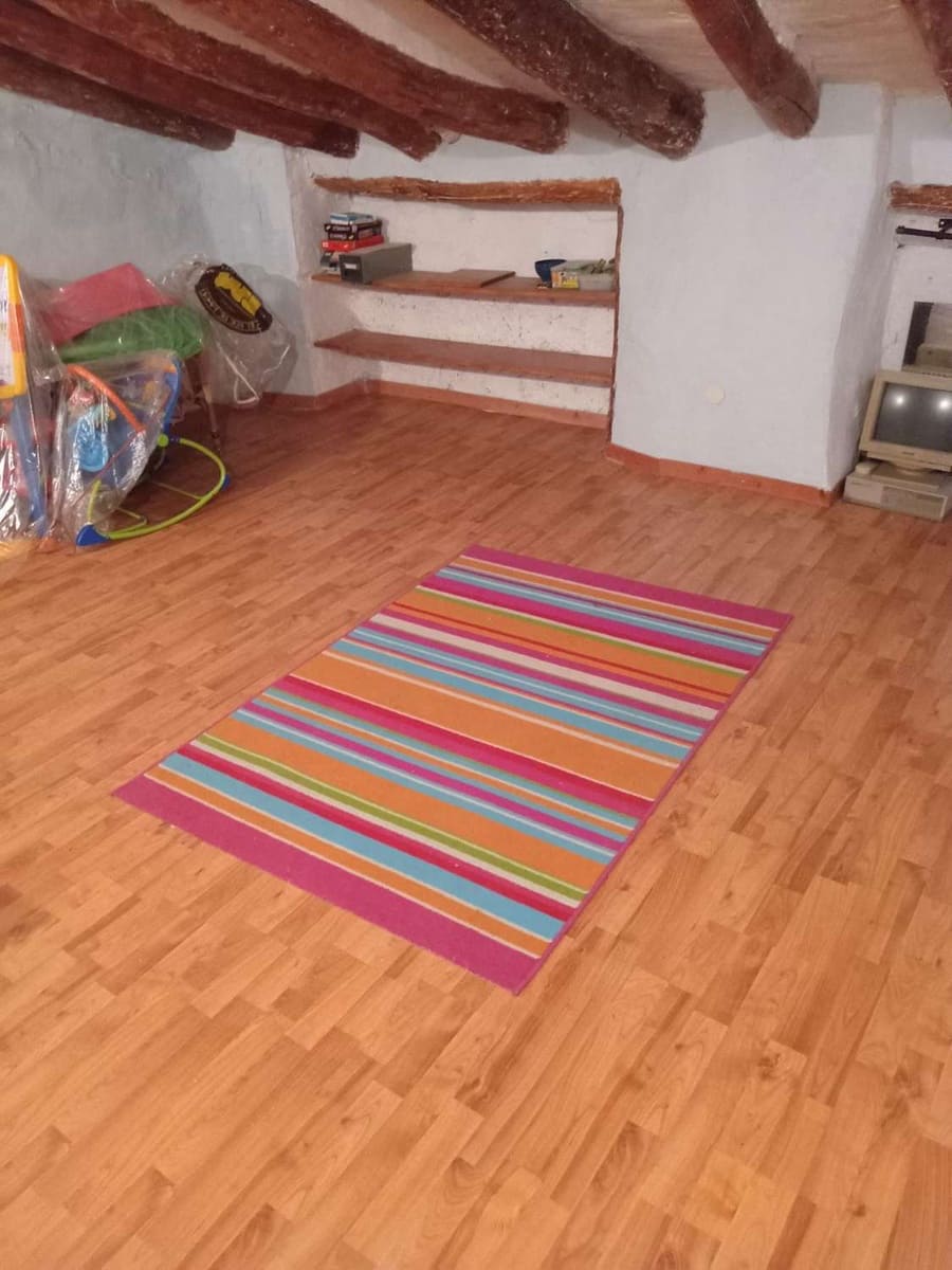 5 slaapkamer Huis te koop in Velez-Blanco - € 75.000 (Ref: 8597114)