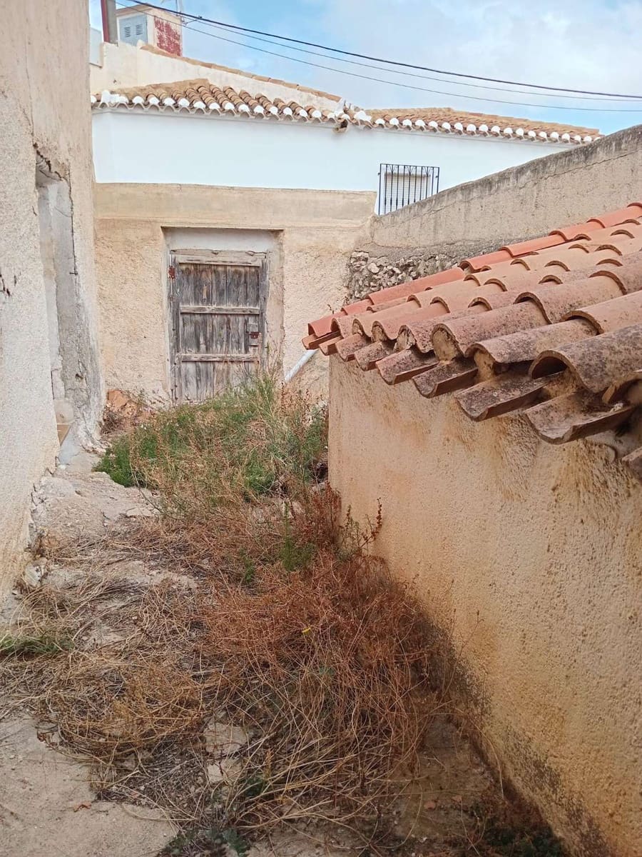 5 slaapkamer Huis te koop in Velez-Blanco - € 75.000 (Ref: 8597114)