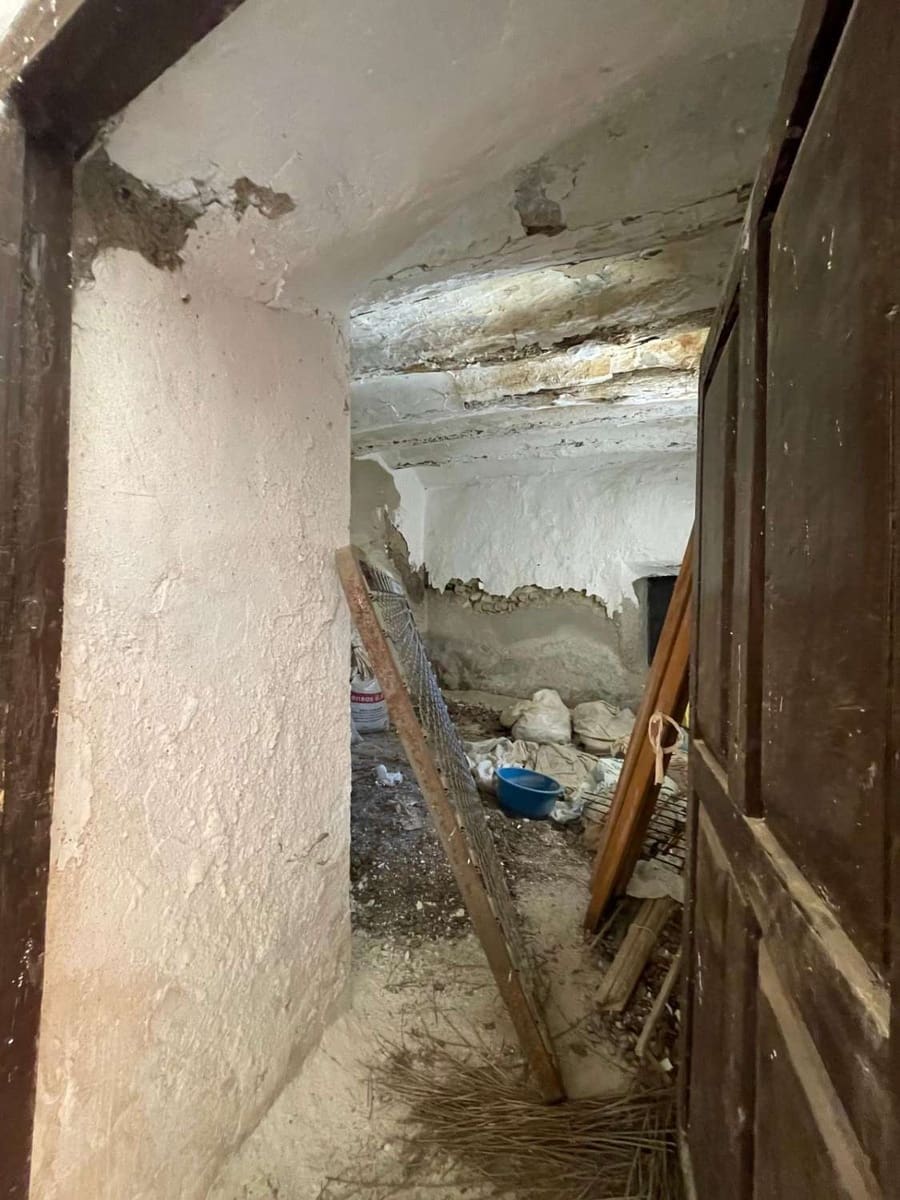 5 slaapkamer Huis te koop in Velez-Blanco - € 75.000 (Ref: 8597114)