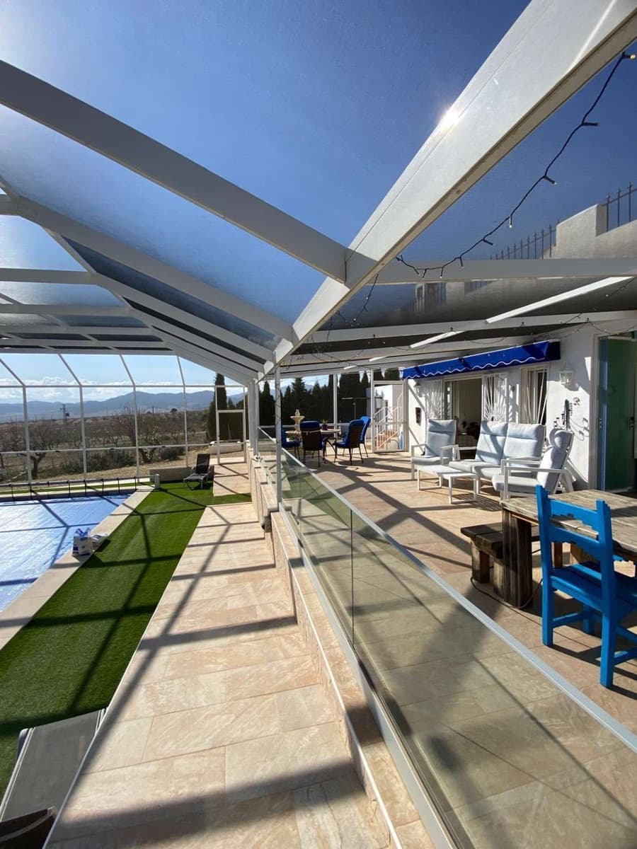 4 soveværelse Villa til salg i Oria med swimmingpool - € 299.999 (Ref: 8838400)