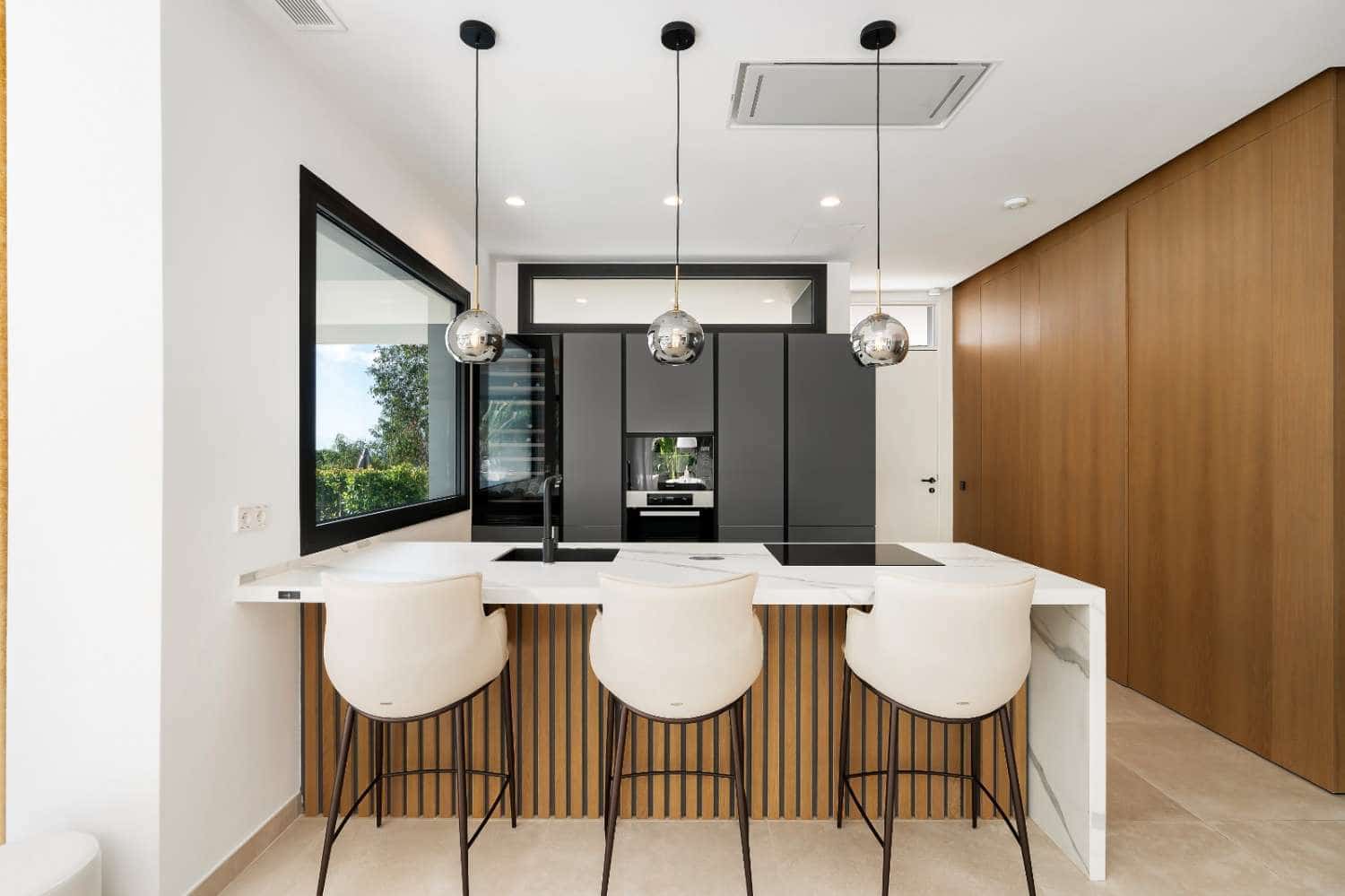 Chalet de 4 habitaciones en Marbella en venta con garaje - 3.650.000 € (Ref: 8902010)