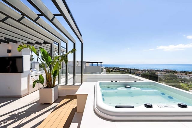 Chalet de 4 habitaciones en Marbella en venta con garaje - 3.650.000 € (Ref: 8902010)