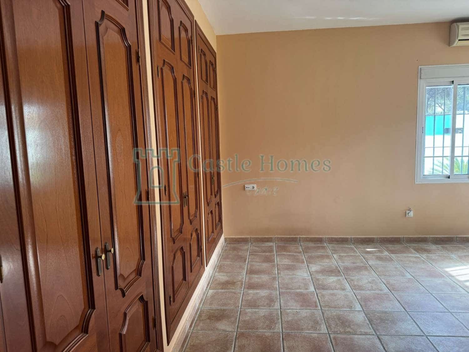 5 soveværelse Villa til salg i El Puerto de Santa Maria med swimmingpool - € 900.000 (Ref: 8905115)