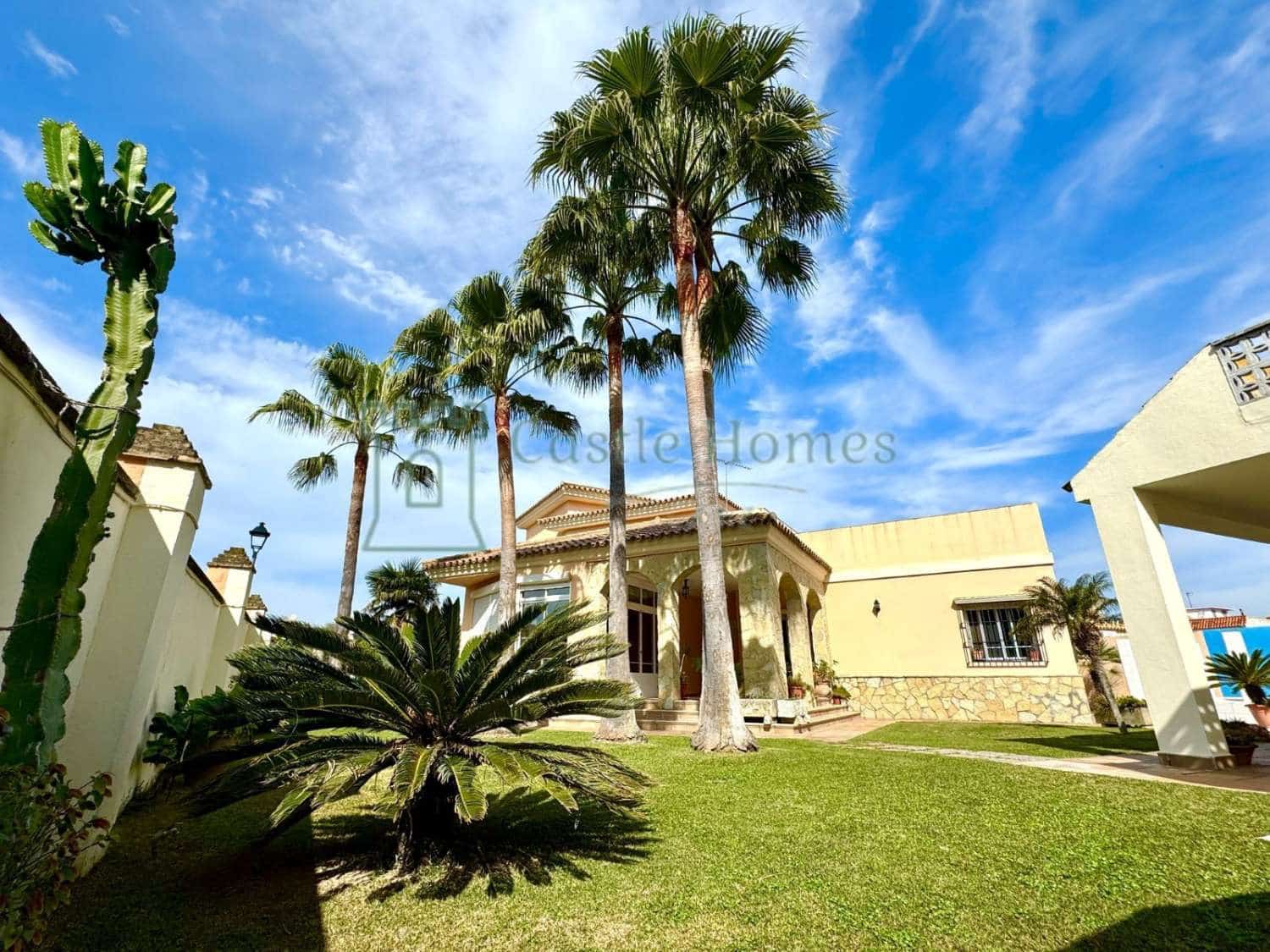 5 soveværelse Villa til salg i El Puerto de Santa Maria med swimmingpool - € 900.000 (Ref: 8905115)