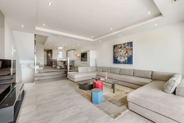 3 sovrum Hus till salu i Bahía de Marbella, Marbella med pool - 2 300 000 € (Ref: 8905116)