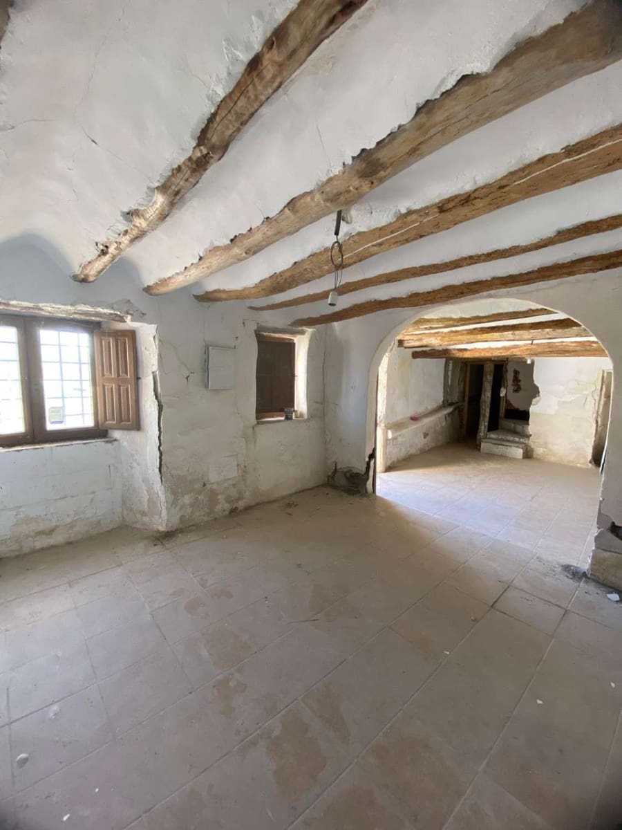 4 sovrum Semi-fristående Villa till salu i Henares - 24 995 € (Ref: 8928499)