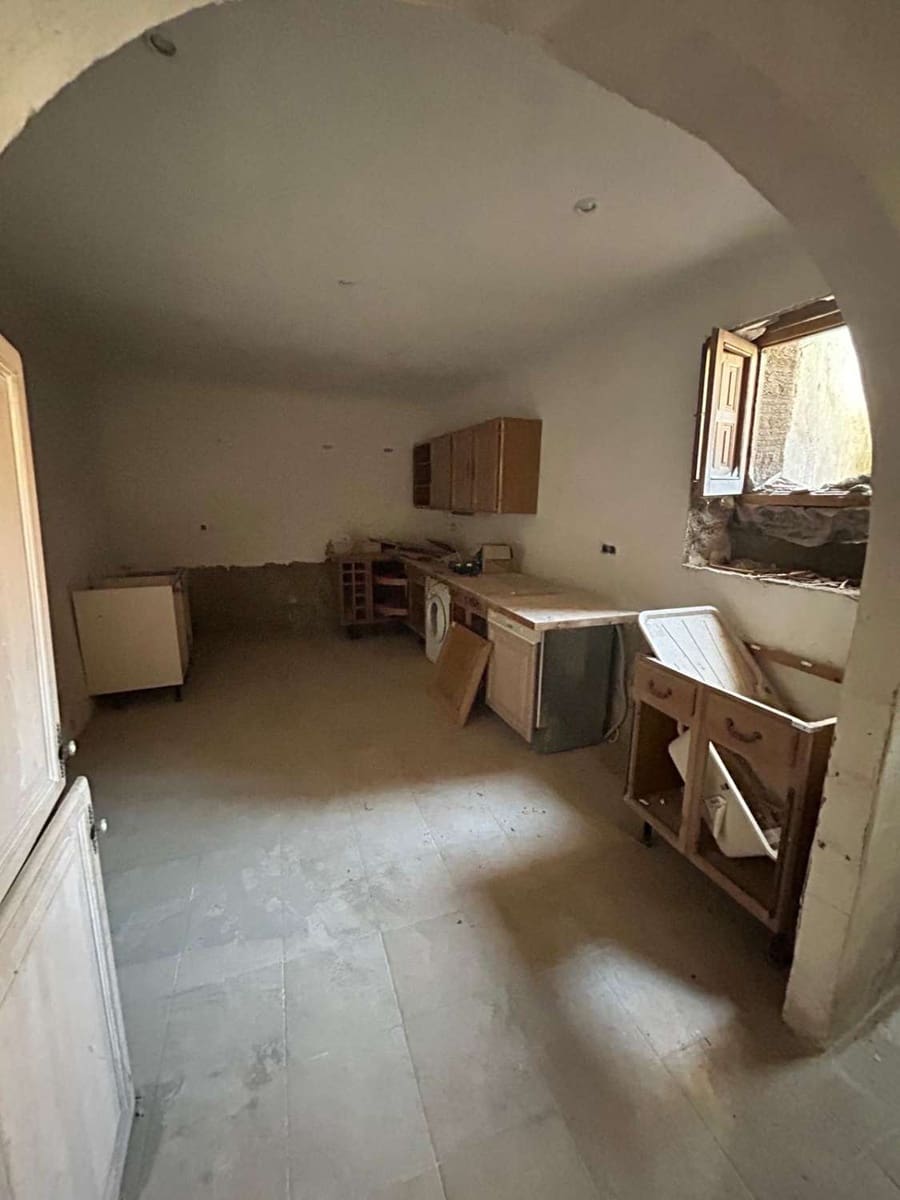 4 sovrum Semi-fristående Villa till salu i Henares - 24 995 € (Ref: 8928499)