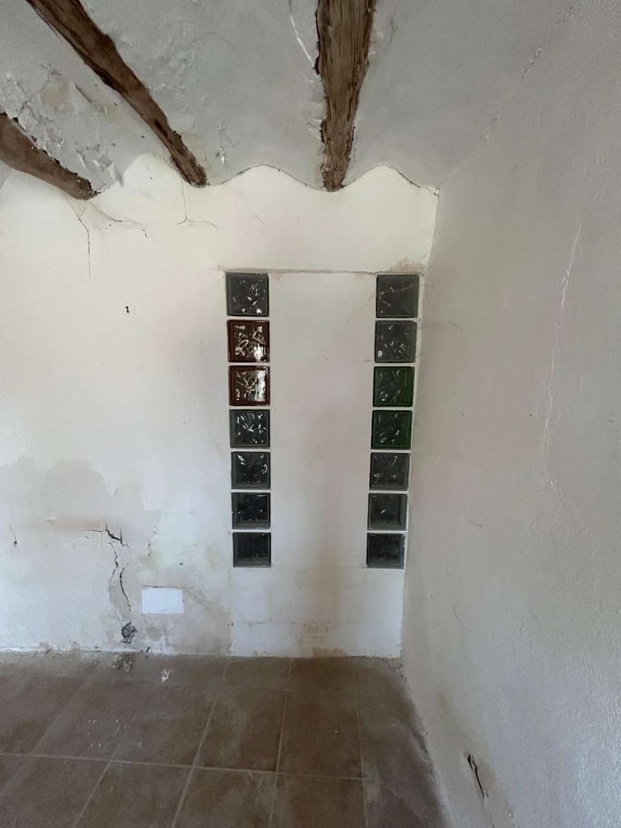 4 sovrum Semi-fristående Villa till salu i Henares - 24 995 € (Ref: 8928499)