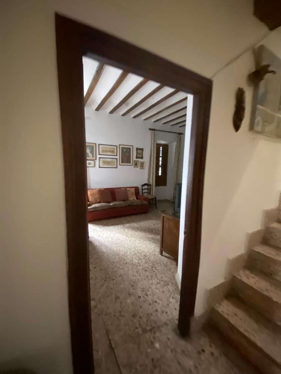 8 makuuhuone Omakotitalo myytävänä paikassa Chirivel - 180 000 € (Ref: 8950423)