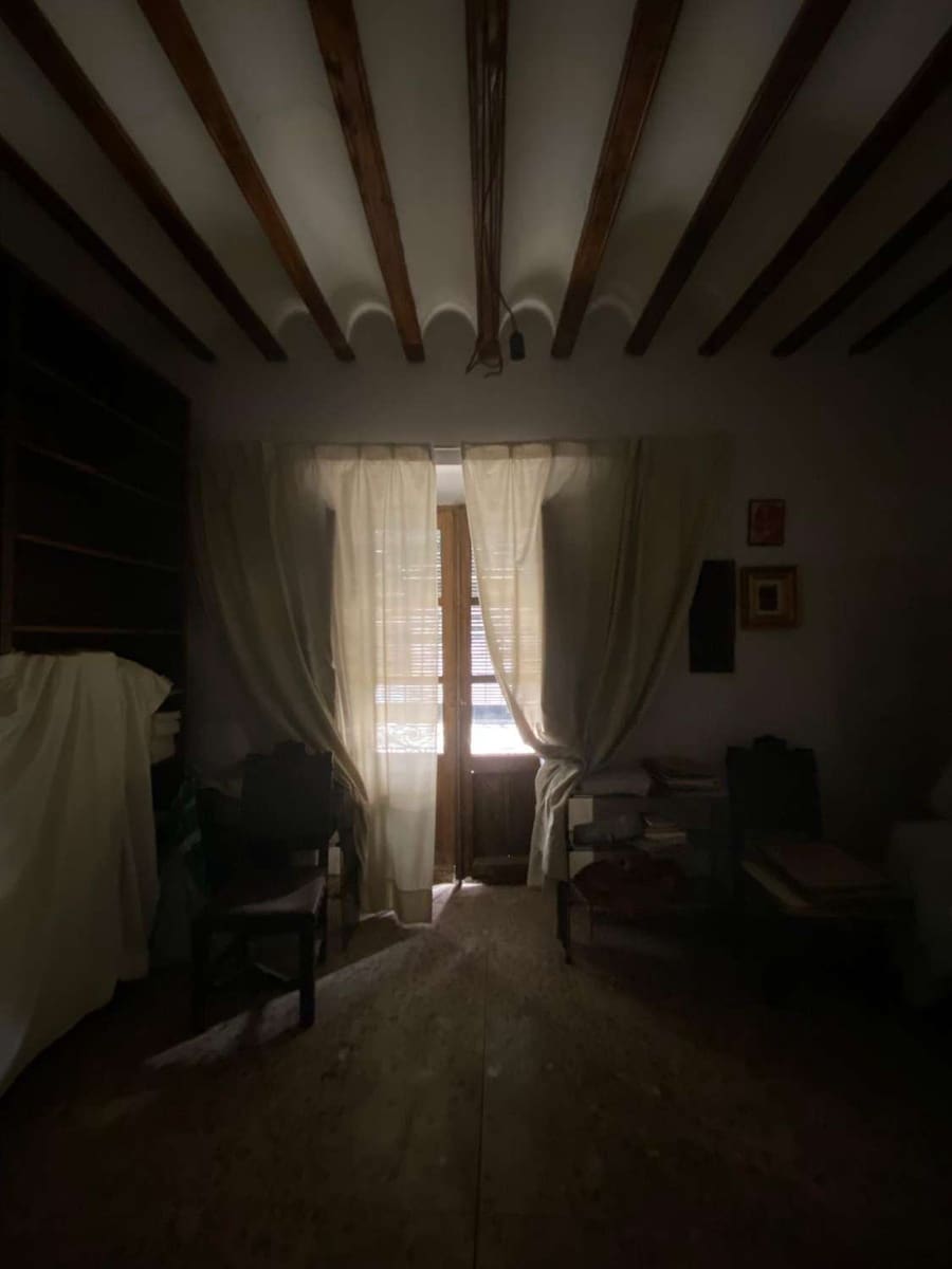 8 makuuhuone Omakotitalo myytävänä paikassa Chirivel - 180 000 € (Ref: 8950423)