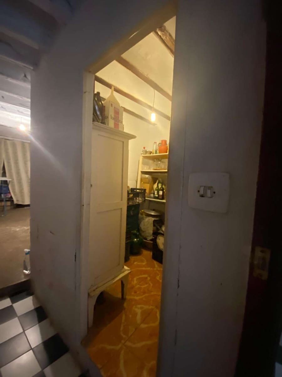 8 makuuhuone Omakotitalo myytävänä paikassa Chirivel - 180 000 € (Ref: 8950423)